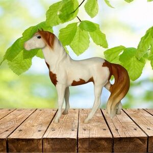 Breyer Reeves Toy Horse Indian Medicine Hat Chestnut Pinto 75202 Brown and White